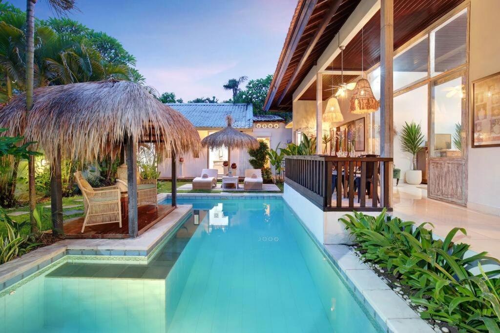 Seagrass 4br Villa Seminyak (Bali)